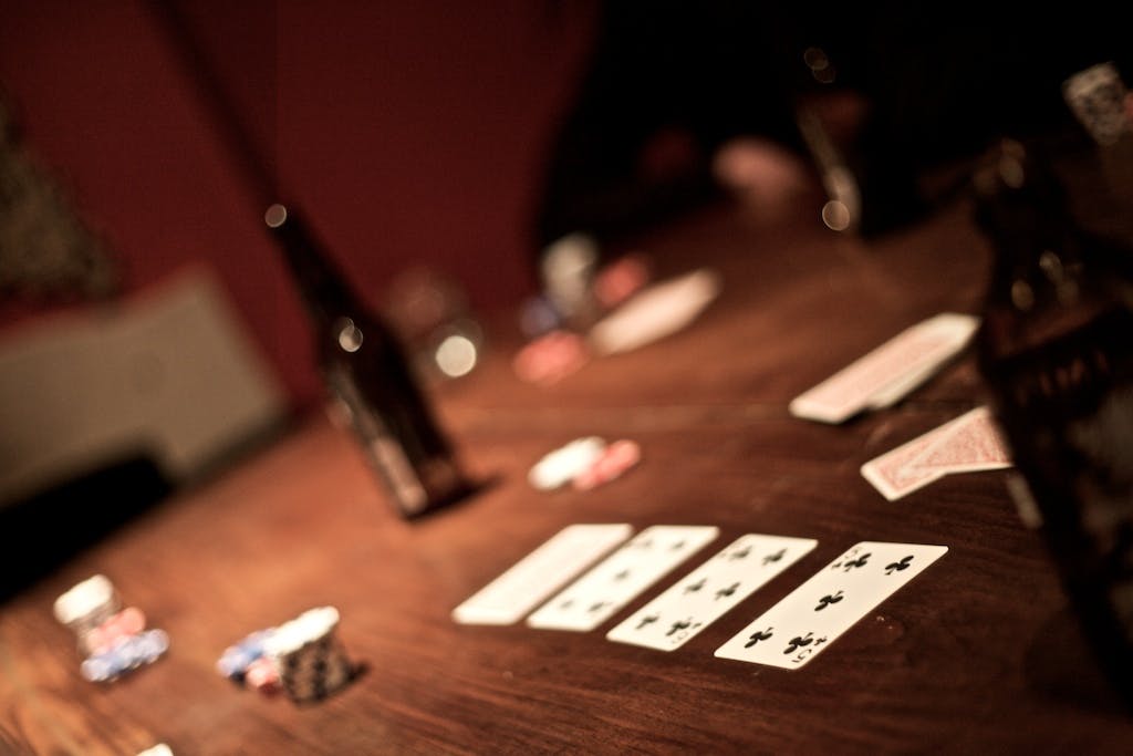 Poker game scene (Photo courtesy of Wikimedia Commons/Sharat Ganapati)