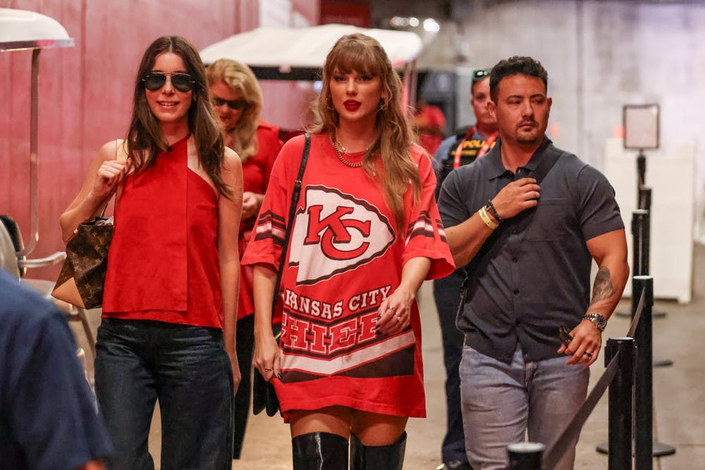 Taylor Swift on her way to support Travis Kelce of the Kansas City Chiefs.